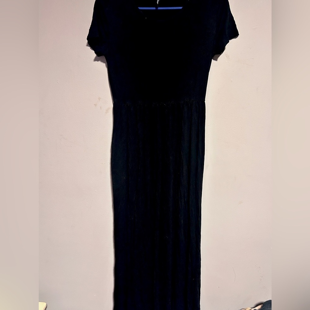 Elegant Black Maxi Dress